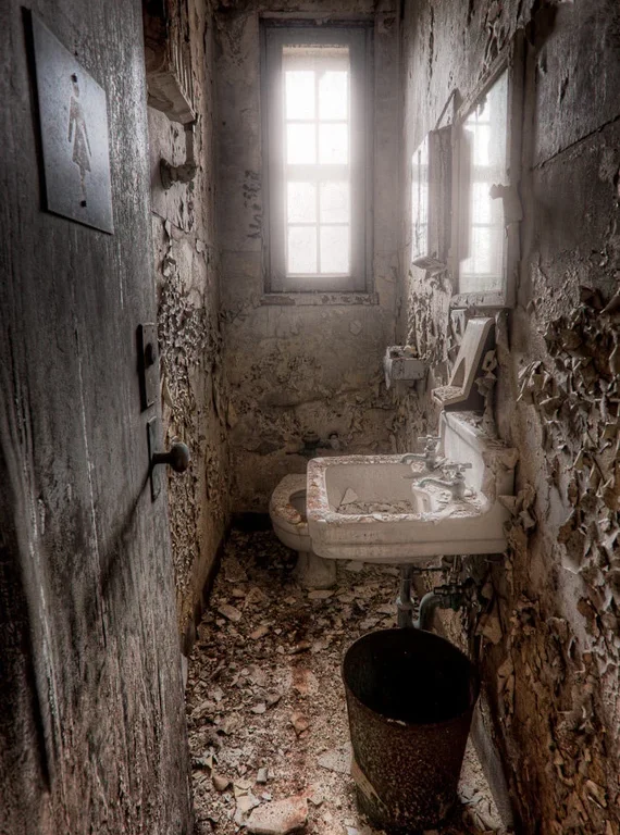 bathroom renovation in delhi